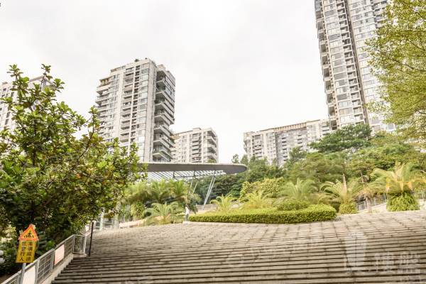 金地香密山|香蜜中心，交通便利，近地鐵，24小時管家服務